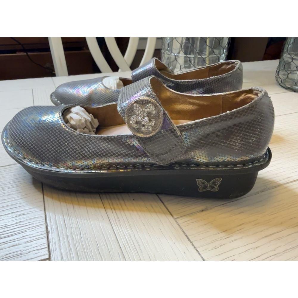 ALEGRIA PALOMA SNAKE LUSTER Holographic Silver Leather Mary Janes 38 Hippie Boho